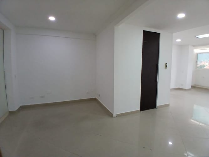 Oficina en venta en Laureles, Medellín, 30 m² · foto 4 de 7