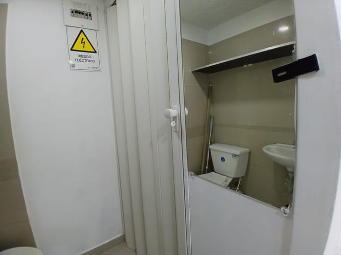 Oficina en venta en Laureles, Medellín, 30 m² · foto 6 de 7