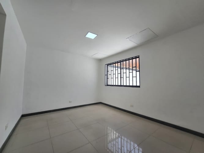Oficina en arriendo en Belén, Medellín, 180 m² · foto 5 de 18