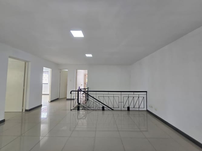 Oficina en arriendo en Belén, Medellín, 180 m² · foto 9 de 18