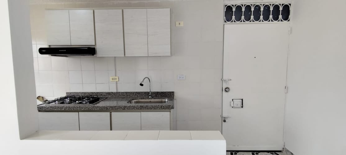 Apartamento de 2 alcobas en venta en Cr. Torrentes, Soacha, 43 m² · foto 3 de 13