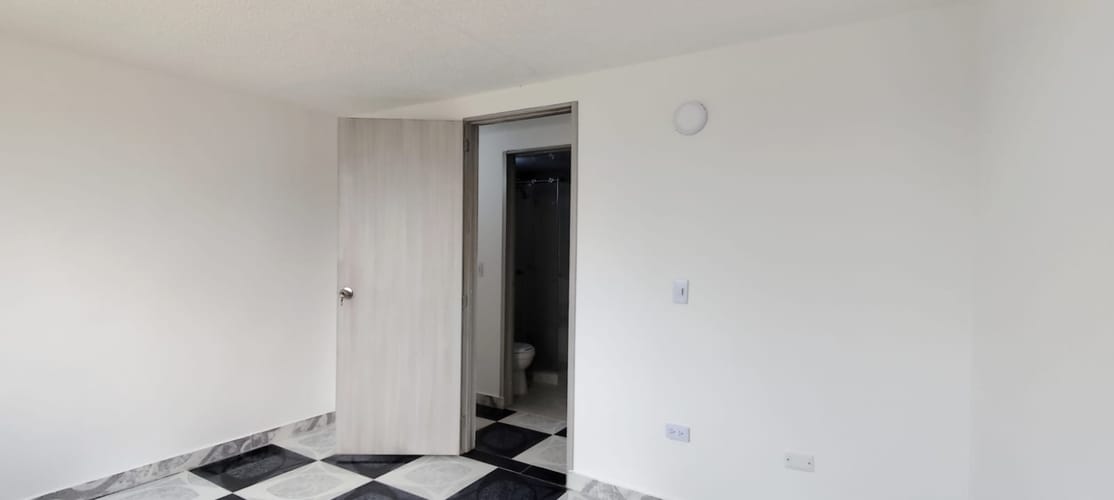 Apartamento de 2 alcobas en venta en Cr. Torrentes, Soacha, 43 m² · foto 11 de 13
