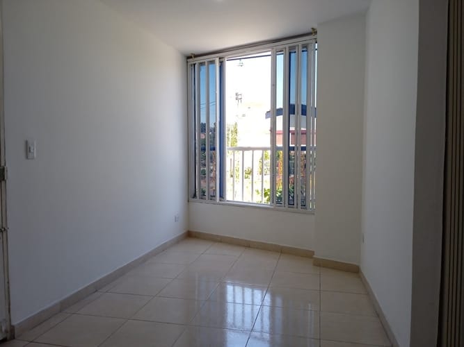 Edificio en venta en Los Guaduales, Cali, 280 m² · foto 6 de 10