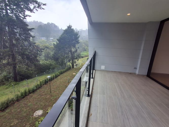 Apartamento de 2 alcobas en arriendo en Yarumal, Rionegro, 126 m² · foto 6 de 24