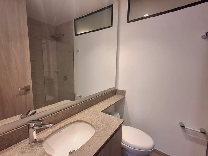 Apartamento de 2 alcobas en arriendo en Yarumal, Rionegro, 126 m² · foto 13 de 24