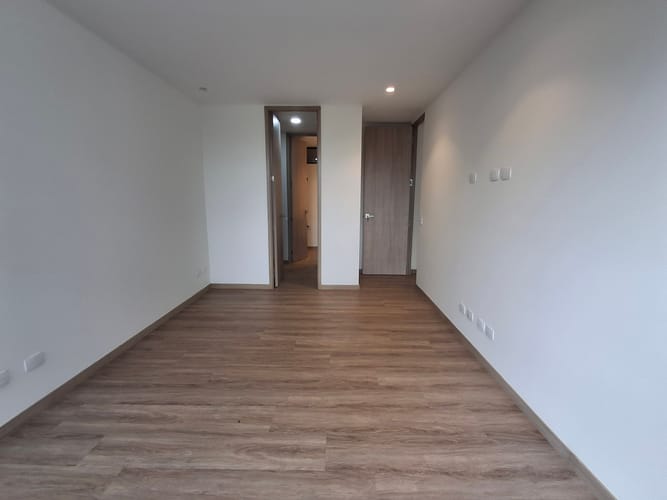 Apartamento de 2 alcobas en arriendo en Yarumal, Rionegro, 126 m² · foto 16 de 24
