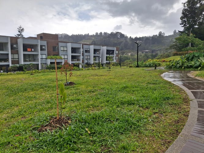 Apartamento de 2 alcobas en arriendo en Yarumal, Rionegro, 126 m² · foto 22 de 24