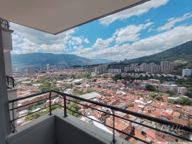 Apartamento de 3 alcobas en venta en La Primavera, Bello, 62 m² · foto 7 de 16