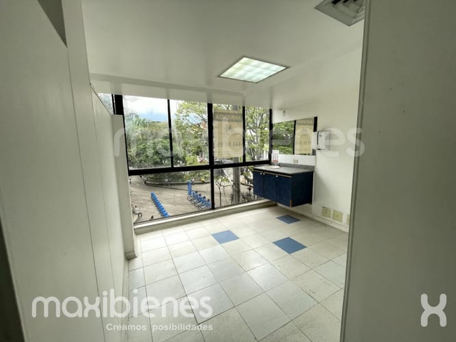 Local en arriendo en Centro, Itagüí, 220 m² · foto 3 de 13