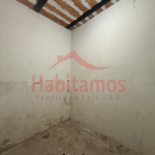 Casa de 3 alcobas en venta en Prado, Medellín, 182 m² · foto 2 de 9