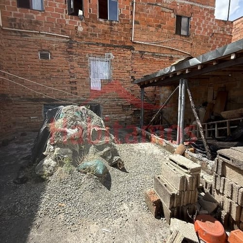Casa de 3 alcobas en venta en Prado, Medellín, 182 m² · foto 8 de 9