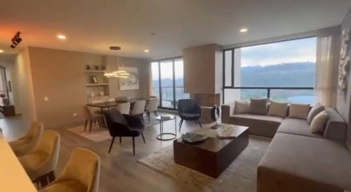 Apartamento de 3 alcobas en arriendo en Britalia, Bogotá, 148 m² · foto 3 de 12