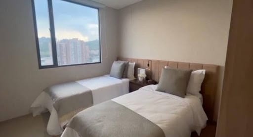 Apartamento de 3 alcobas en arriendo en Britalia, Bogotá, 148 m² · foto 7 de 12