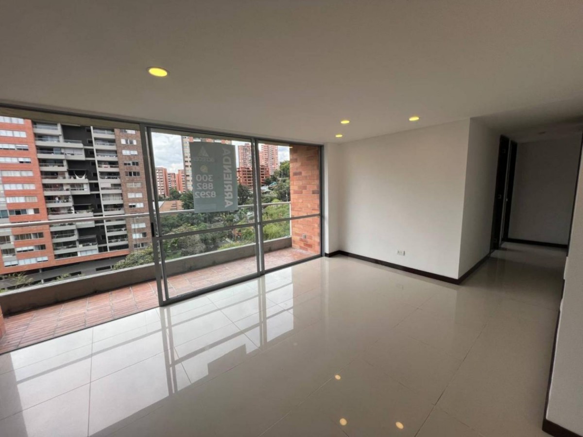 Apartamento en arriendo en Loma Del Esmeraldal, Envigado · foto 7 de 24