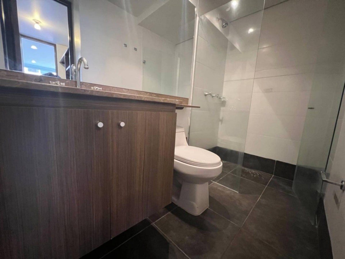 Apartamento en arriendo en Loma Del Esmeraldal, Envigado · foto 16 de 24