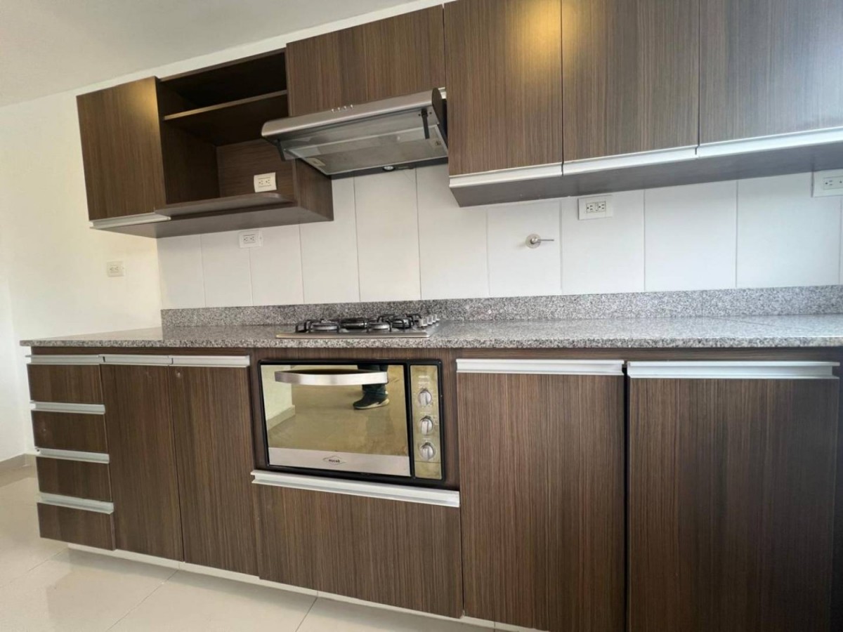 Apartamento en arriendo en Loma Del Esmeraldal, Envigado · foto 21 de 24