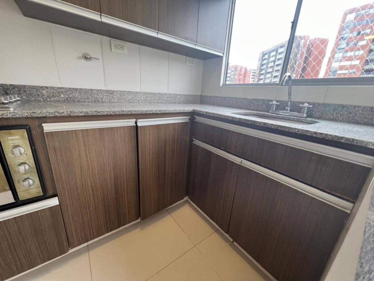 Apartamento en arriendo en Loma Del Esmeraldal, Envigado · foto 22 de 24