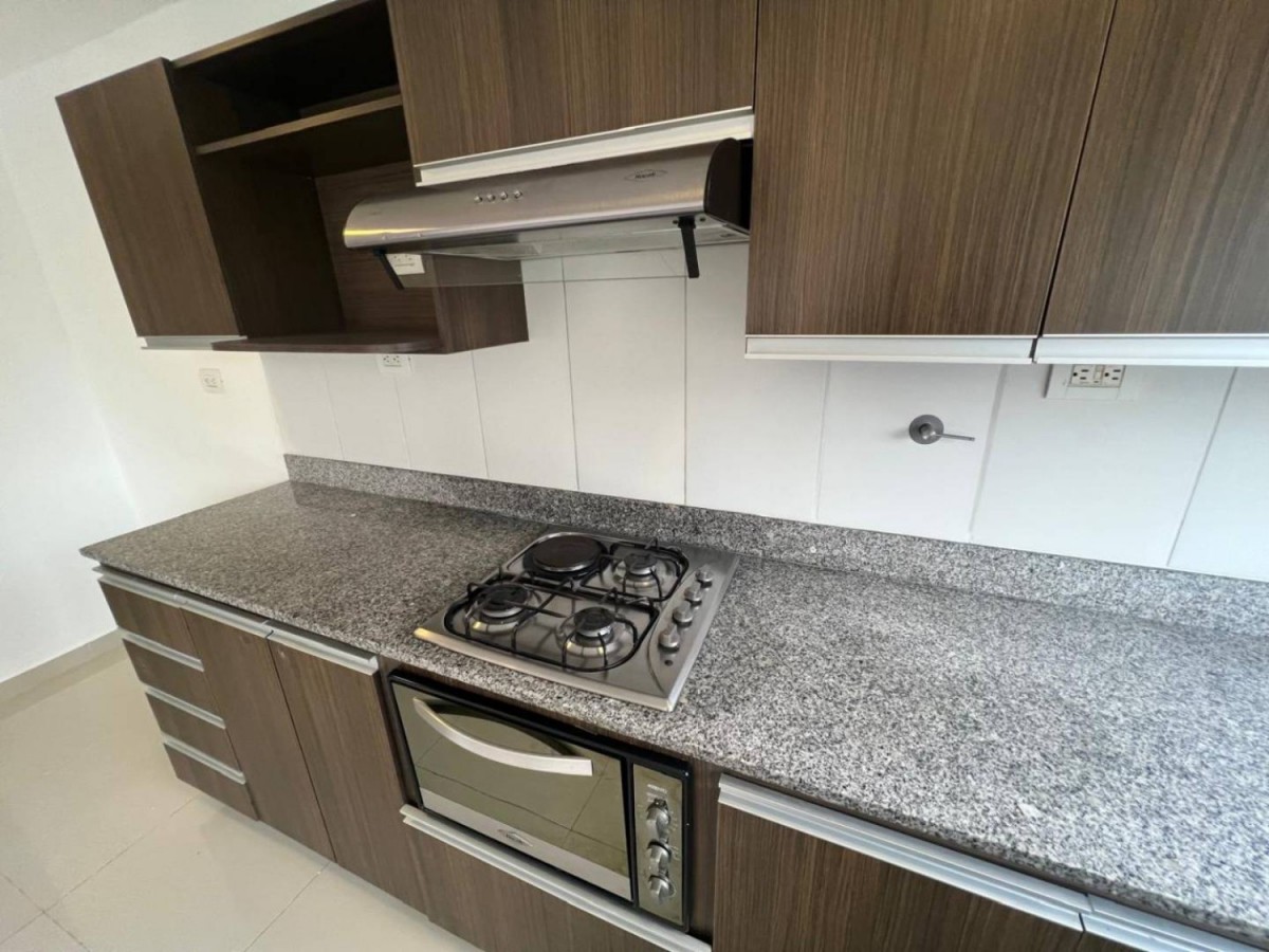 Apartamento en arriendo en Loma Del Esmeraldal, Envigado · foto 24 de 24