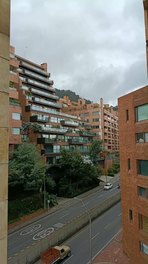 Apartamento de 4 alcobas en venta en Los Rosales, Bogotá, 300 m² · foto 13 de 24