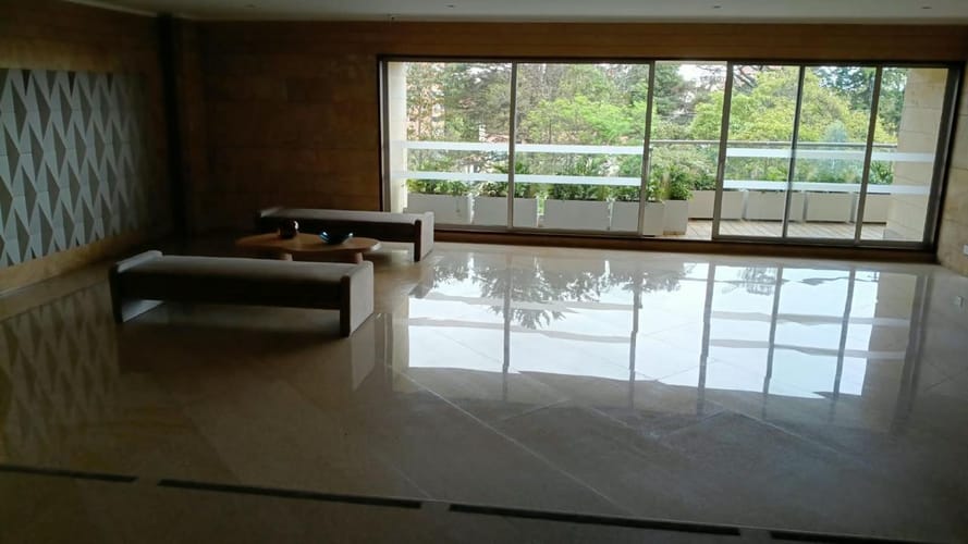 Apartamento de 4 alcobas en venta en Los Rosales, Bogotá, 300 m² · foto 22 de 24