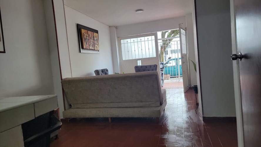 Casa de 7 alcobas en venta en Ciudad 2000, Cali, 270 m² · foto 13 de 24