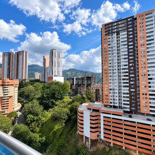 Apartamento de 2 alcobas en venta en Las Lomitas, Sabaneta, 82 m² · foto 16 de 18