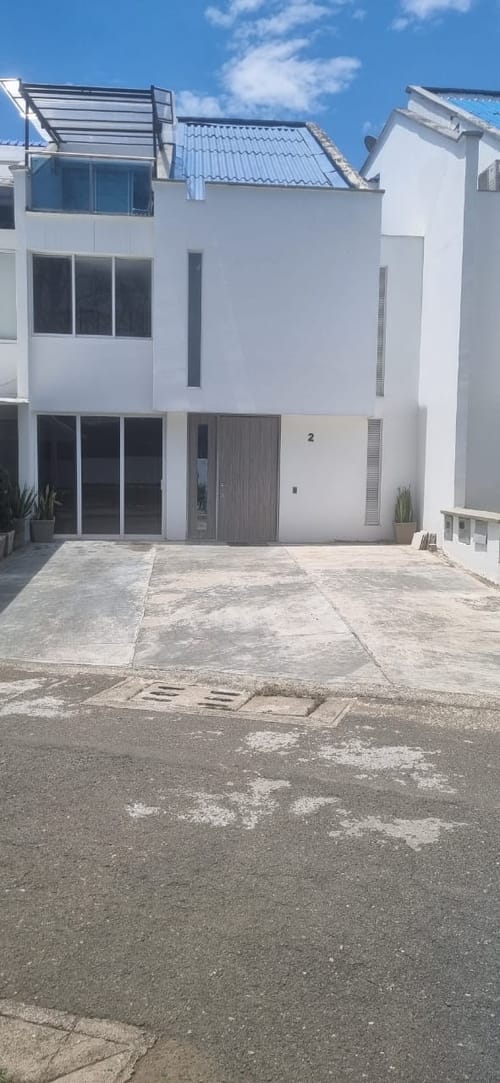 Casa de 4 alcobas en venta en Ciudad Jardin, Cali, 251 m² · foto 10 de 24