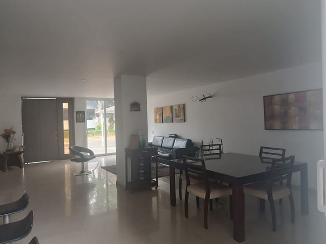 Casa de 4 alcobas en venta en Ciudad Jardin, Cali, 251 m² · foto 16 de 24
