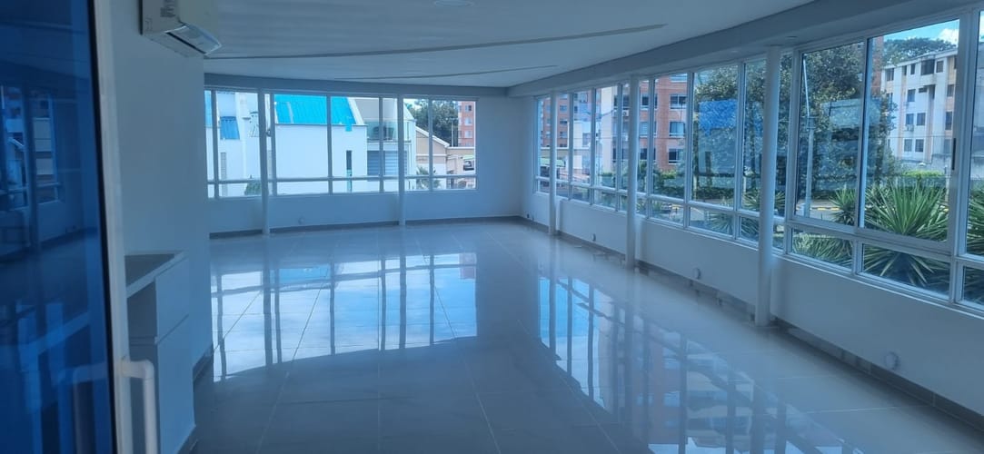 Casa de 4 alcobas en venta en Ciudad Jardin, Cali, 251 m² · foto 24 de 24