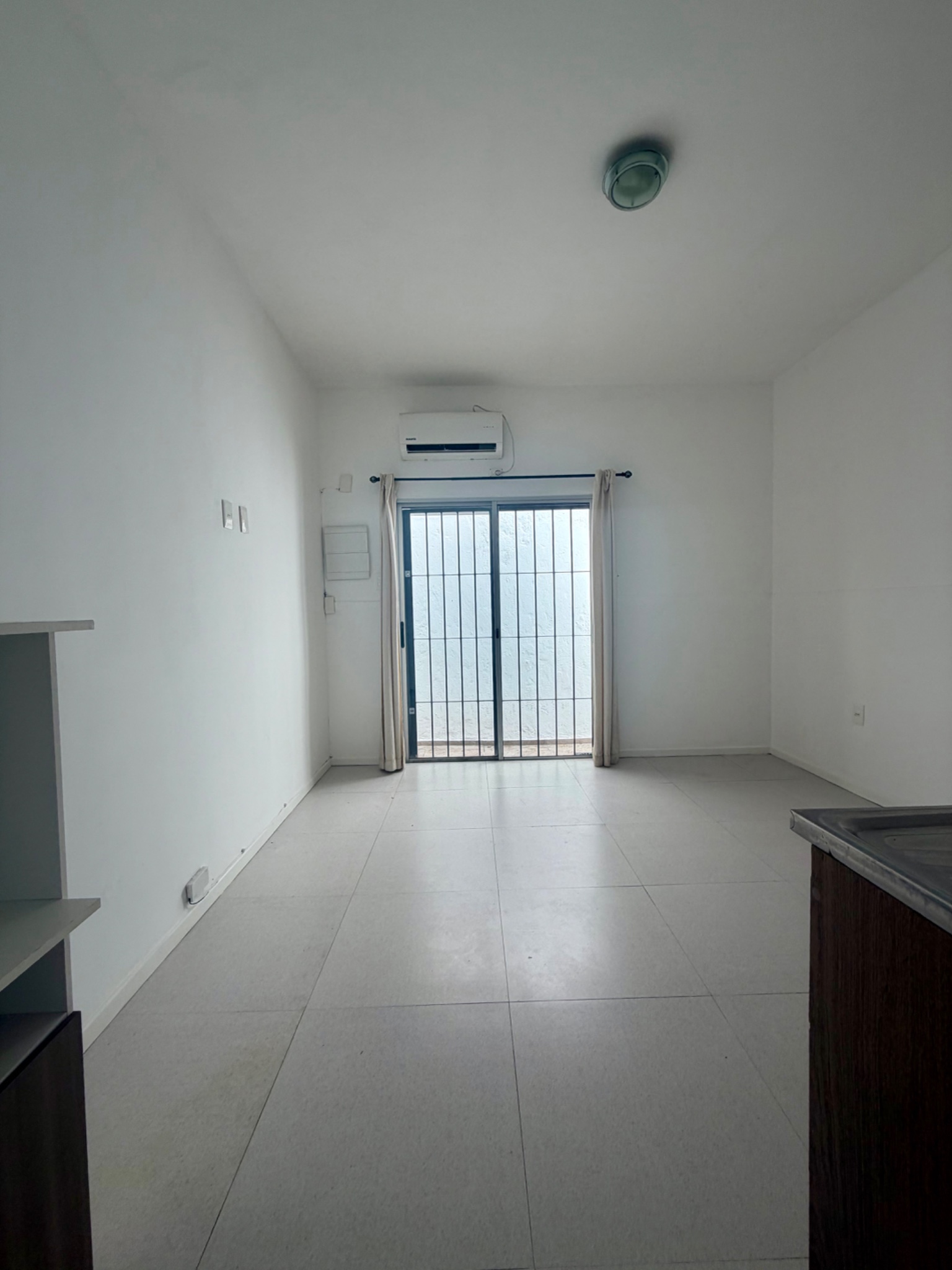 Alquiler 1Dorm.  con Patio.Sin gastos comunes · Foto 6