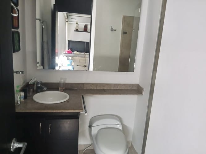 Apartamento de 3 alcobas en venta en Bellavista, Cali, 230 m² · foto 16 de 18
