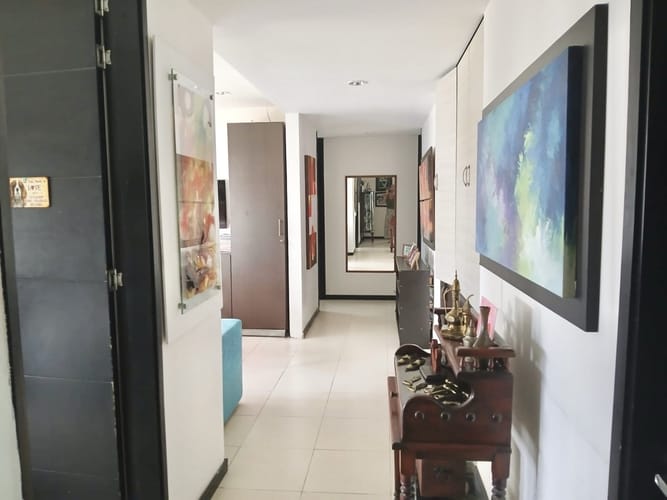 Apartamento de 3 alcobas en venta en Bellavista, Cali, 230 m² · foto 6 de 18