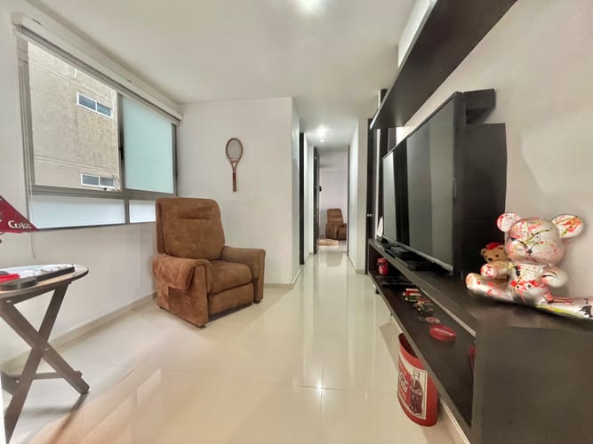 Apartamento en venta en Valle Del Lili, Cali · foto 8 de 21