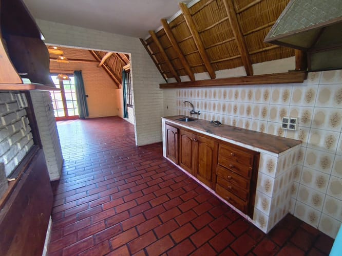 Casa en Alquiler Anual en Costa Azul || 50 metros de Playa 2 pisos · Foto 7