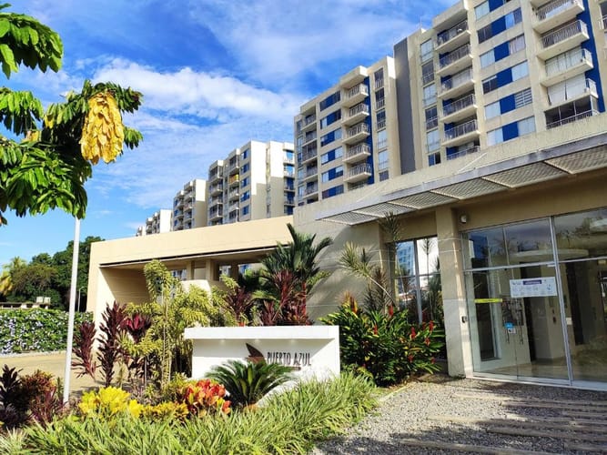 Apartamento de 2 alcobas en venta en Ricaurte, 58 m² · foto 2 de 20