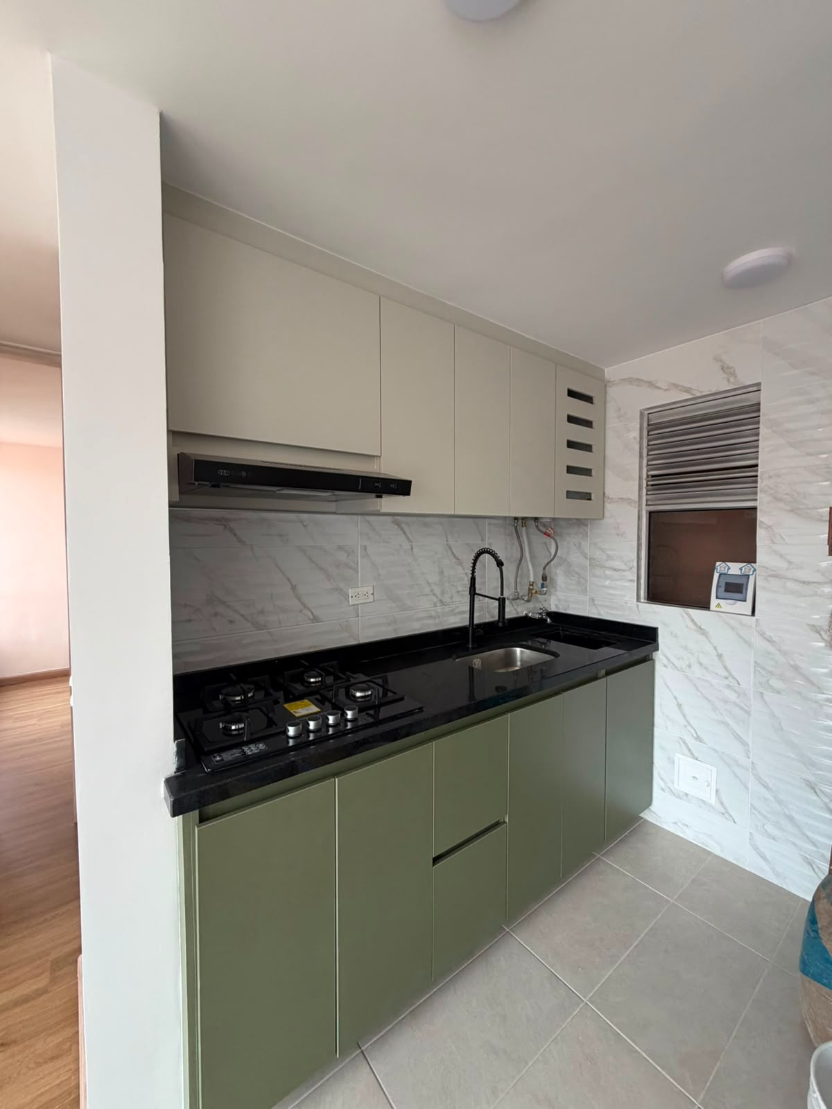 Apartamento en venta en Hayuelos, Bogotá · foto 2 de 13