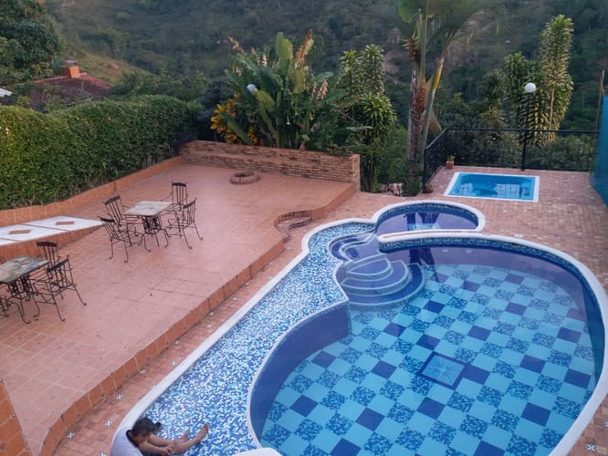 Casa de 3 alcobas en venta en Ruitoque, Floridablanca, 1300 m² · foto 2 de 17