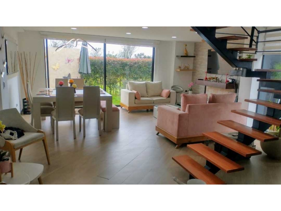 Casa en venta en Chuntame, Cajicá · foto 3 de 16