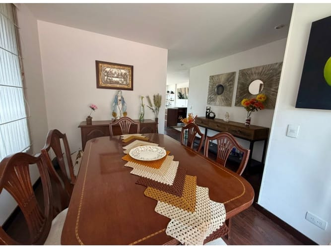 Casa de 3 alcobas en venta en Santa Lucia, Chía, 161 m² · foto 2 de 23