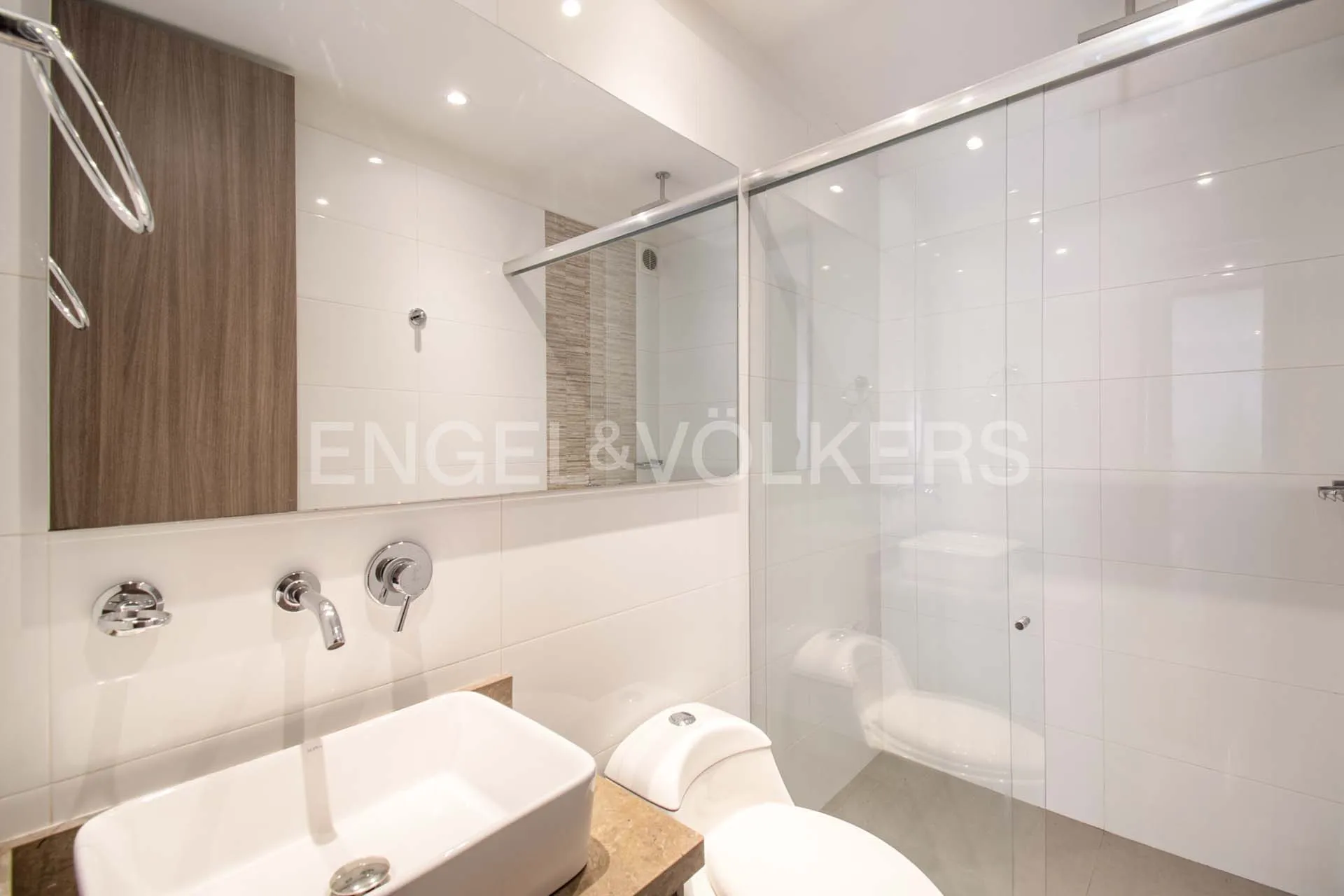 Apartamento en venta en Santa Barbara Central, Bogotá · foto 10 de 13