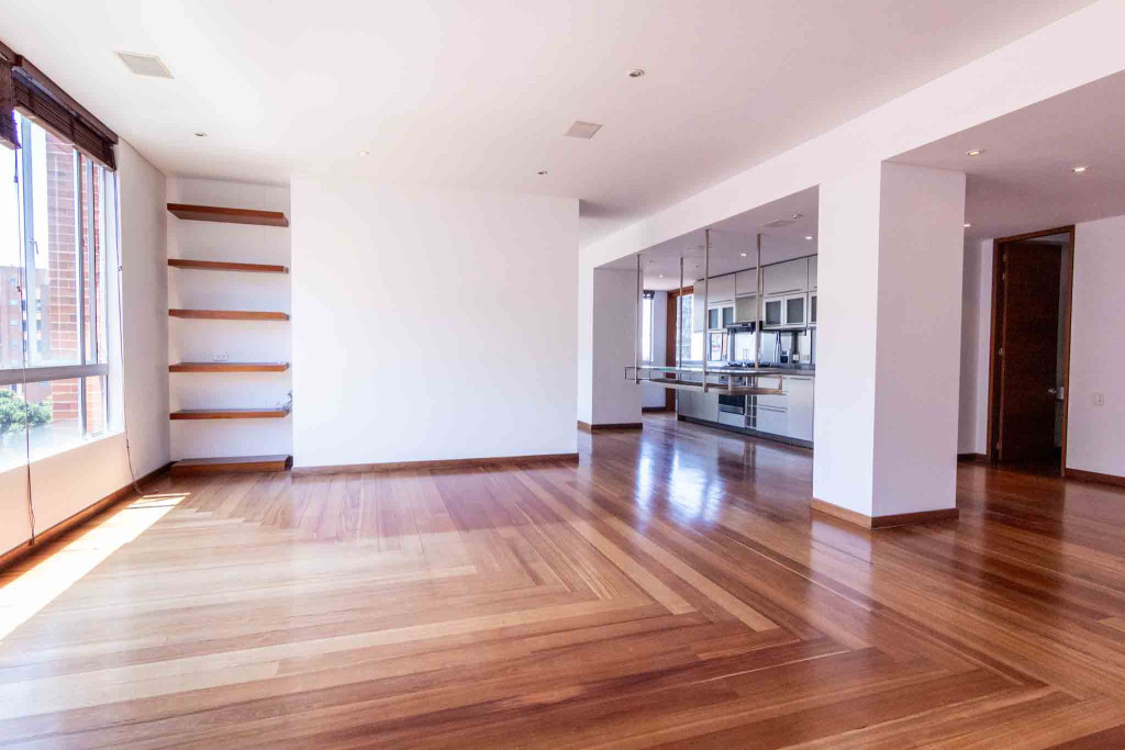 Apartamento en venta en Los Rosales, Bogotá · foto 4 de 24