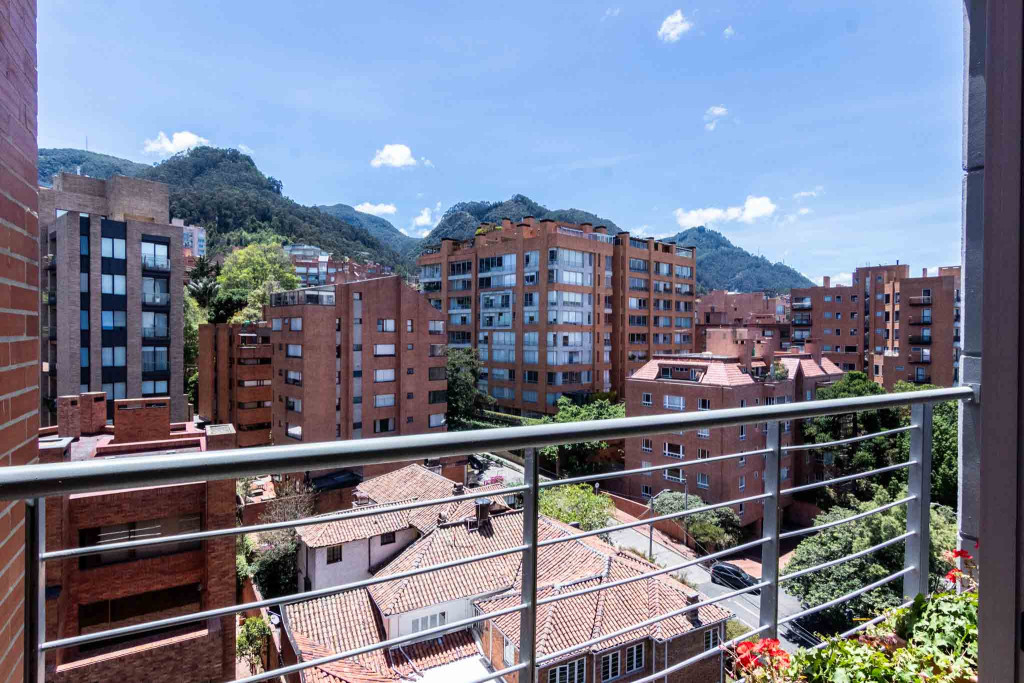 Apartamento en venta en Los Rosales, Bogotá · foto 9 de 24