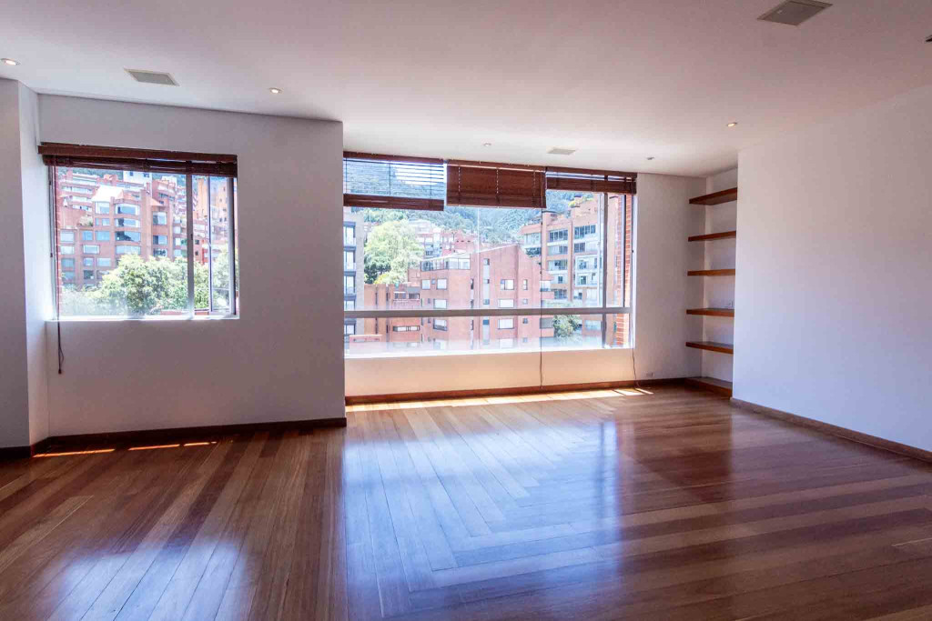 Apartamento en venta en Los Rosales, Bogotá · foto 12 de 24