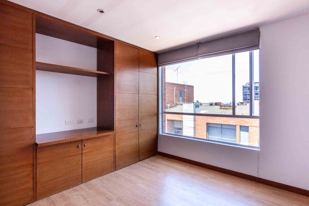 Apartamento en venta en Los Rosales, Bogotá · foto 14 de 24