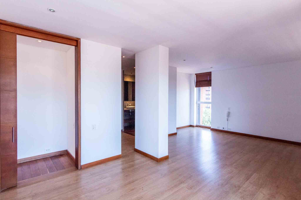 Apartamento en venta en Los Rosales, Bogotá · foto 16 de 24