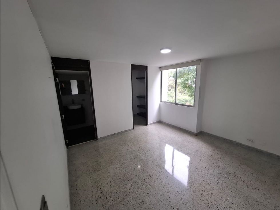 Apartamento en arriendo en Los Colores, Medellín · foto 18 de 18