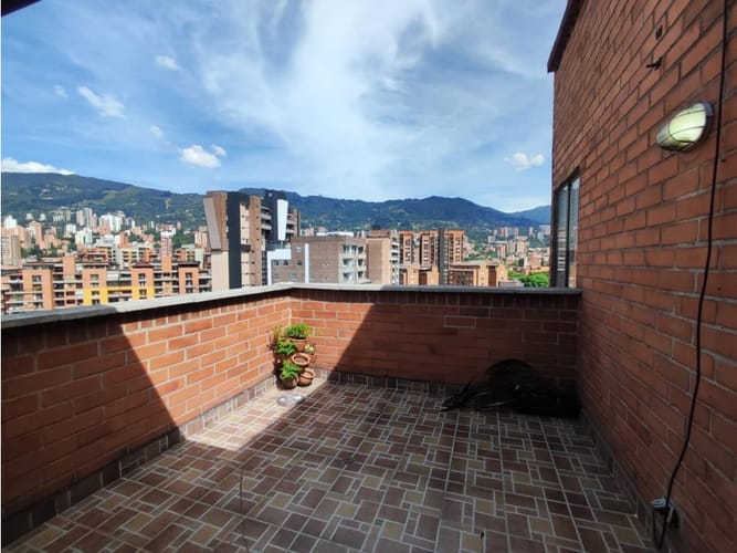 Apartamento de 4 alcobas en arriendo en Las Vegas, Medellín, 190 m² · foto 4 de 24