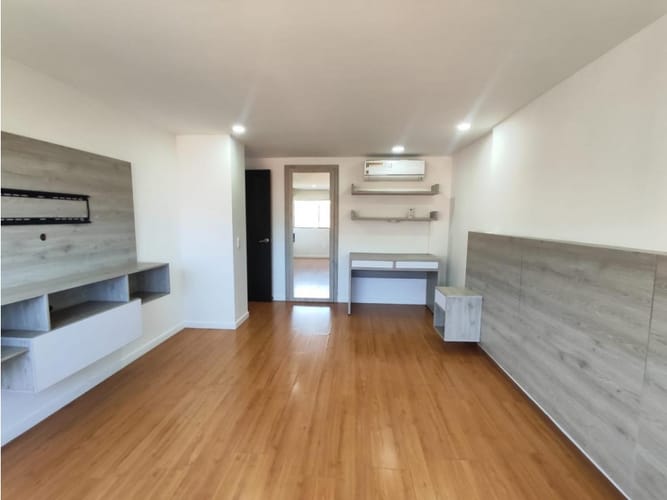 Apartamento de 4 alcobas en arriendo en Las Vegas, Medellín, 190 m² · foto 11 de 24