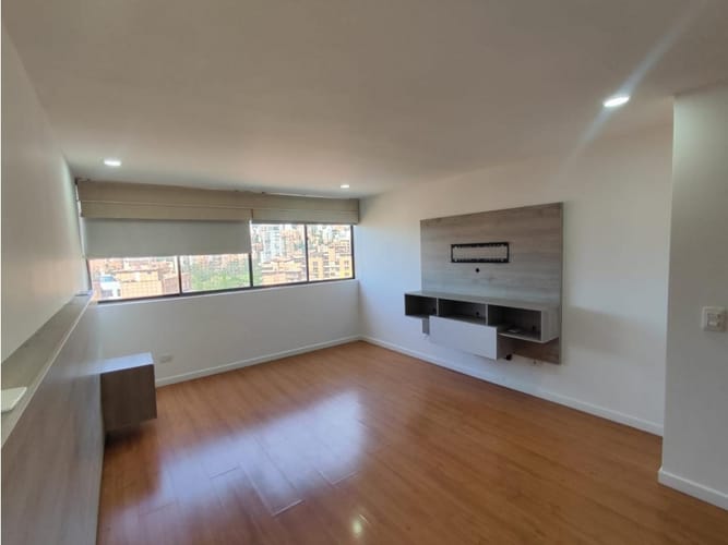 Apartamento de 4 alcobas en arriendo en Las Vegas, Medellín, 190 m² · foto 19 de 24