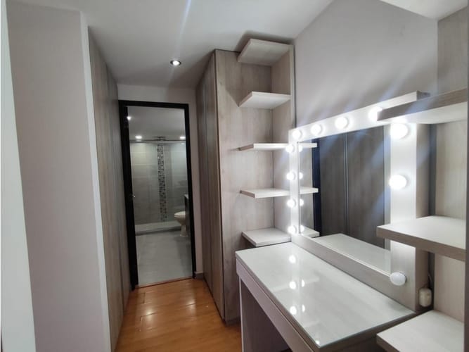 Apartamento de 4 alcobas en arriendo en Las Vegas, Medellín, 190 m² · foto 22 de 24